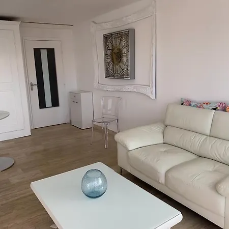 Apartment Tres Bel Vue Mer-piscine-port Santa Lucia Saint-Raphael (Var)